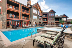 Spacious 4 Bedroom Ski in, Ski Out Mountain Vacation Rental Just Steps from the Snowflake Ski Lift in Breckenridge